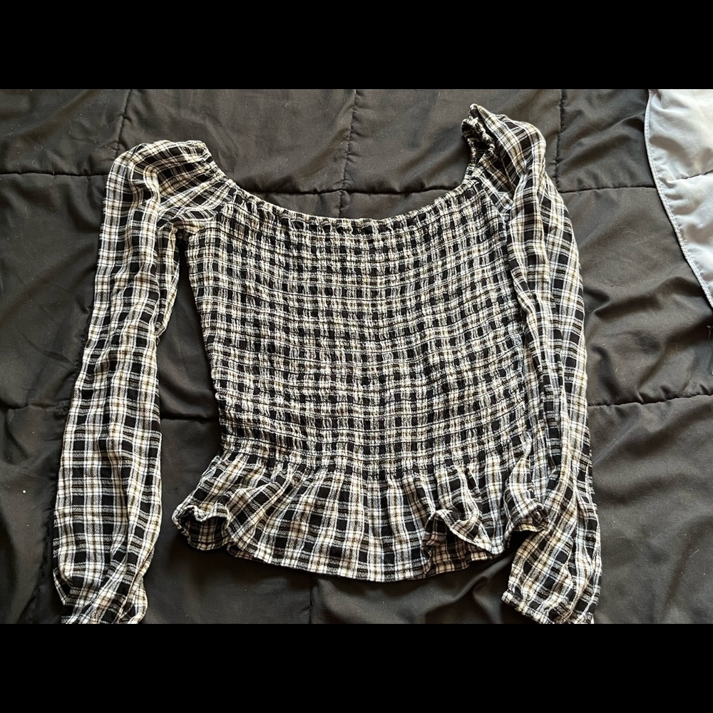 Hollister Off-Shoulder Top